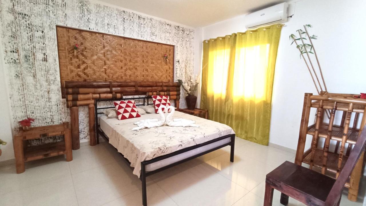 Verano Guesthouse Тагбіларан Екстер'єр фото